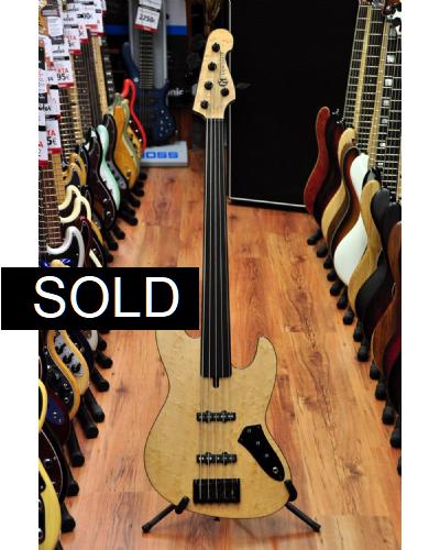 Maruszczyk Elwood 5p Fretless Birdseye